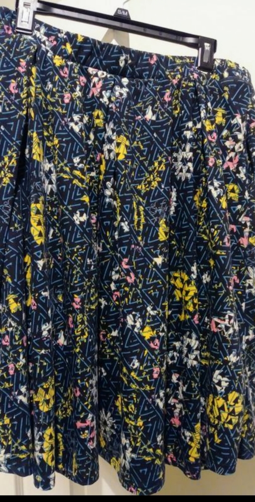 Lularoe skirt